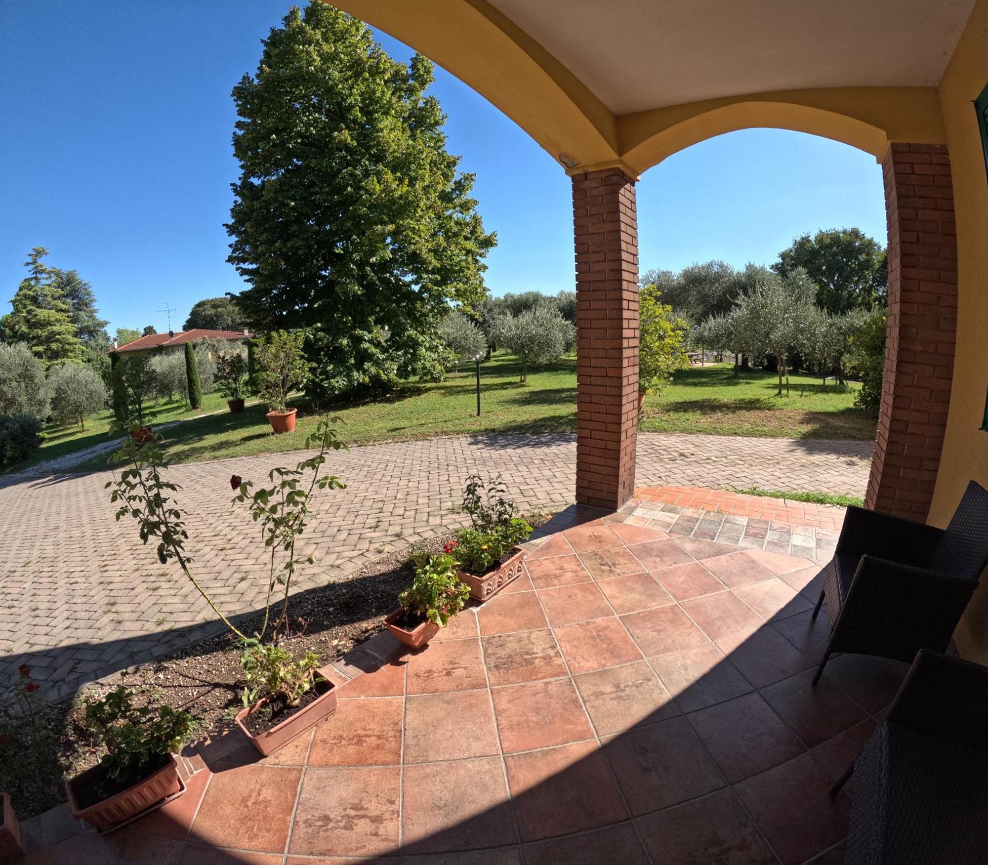 Agriturismo Gardenali Volta Mantovana Bagian luar foto