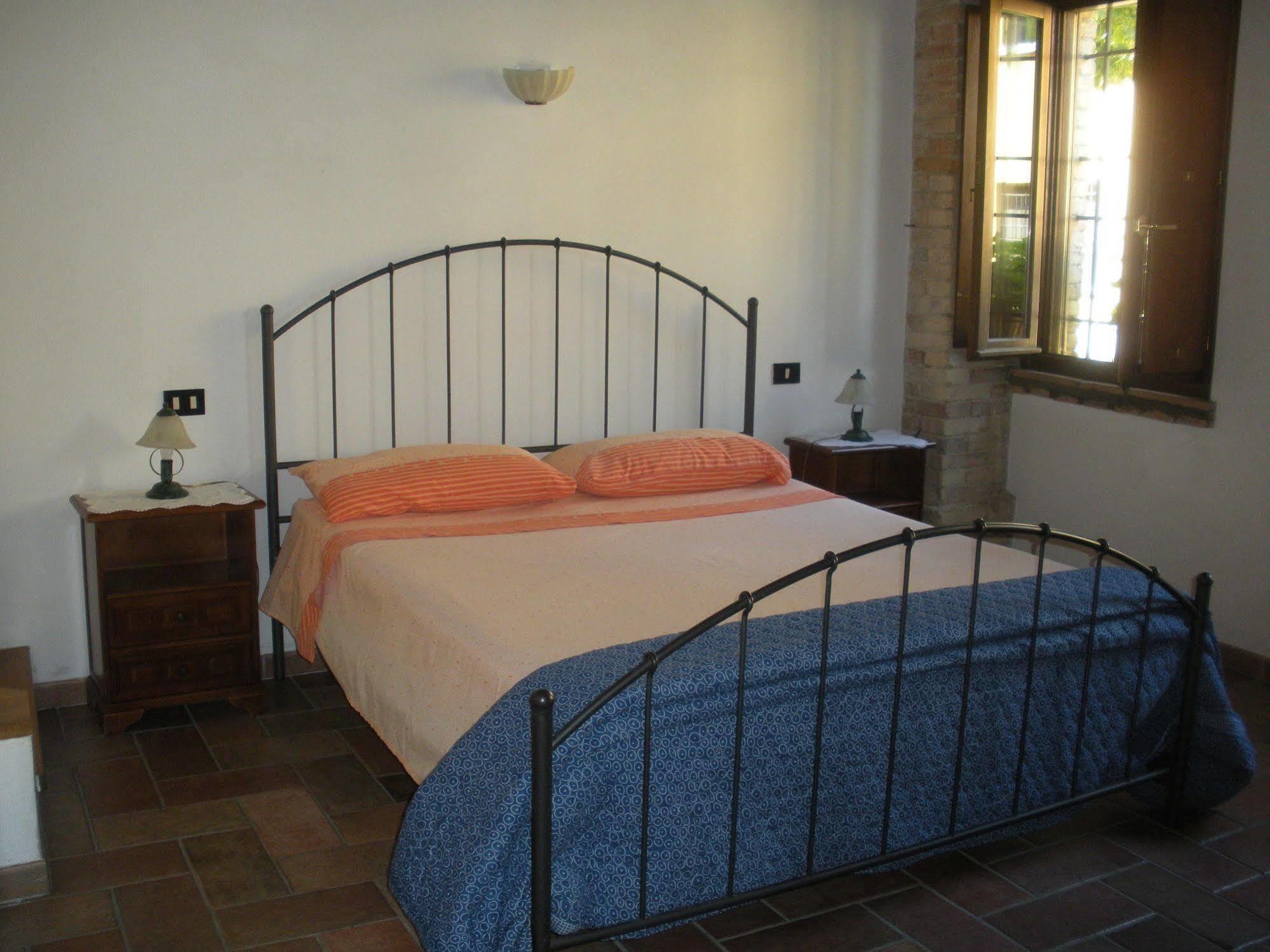 Agriturismo Gardenali Volta Mantovana Bagian luar foto