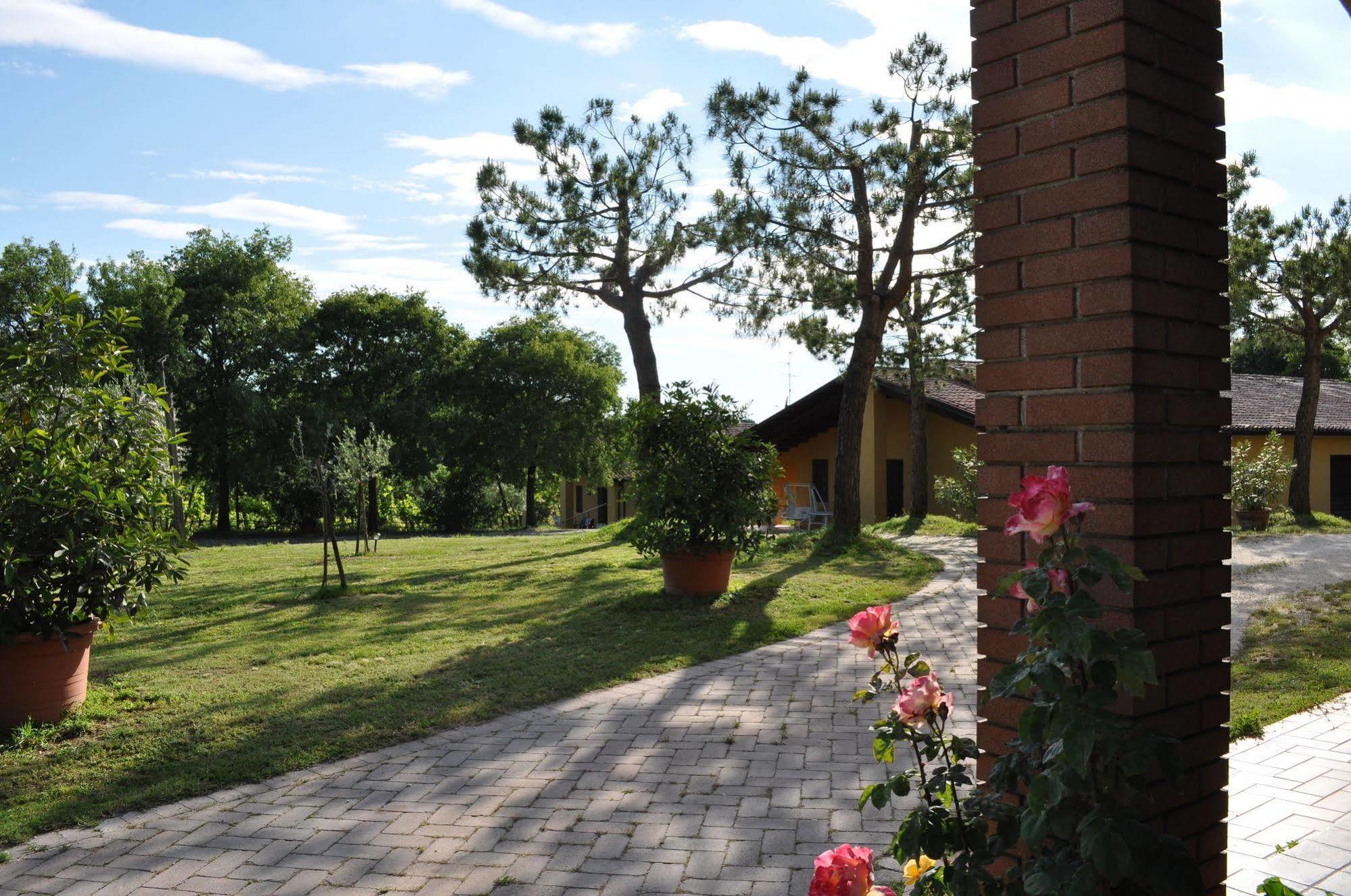 Agriturismo Gardenali Volta Mantovana Bagian luar foto